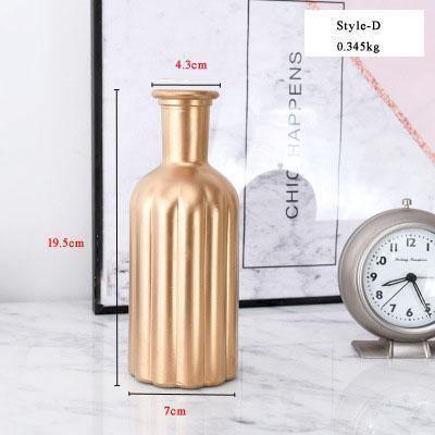 Elegant Gold Tabletop Vases